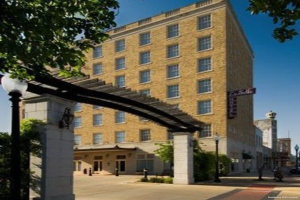 LaSalle Boutique Hotel and The Downtown Elixir and Spirits (Bryan)